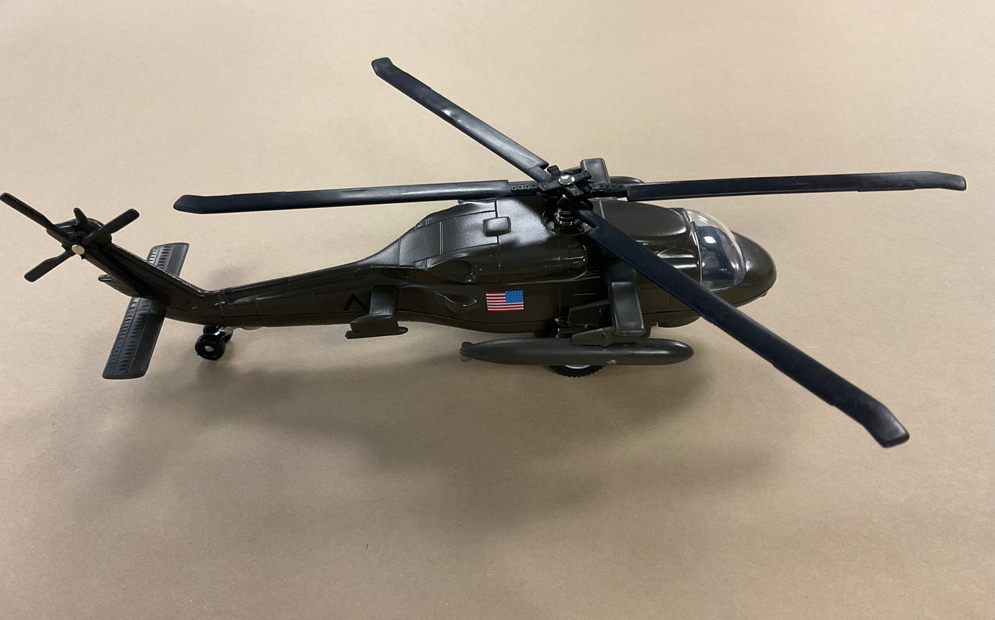 UH-60 Black Hawk Helicopter Pullback Toy