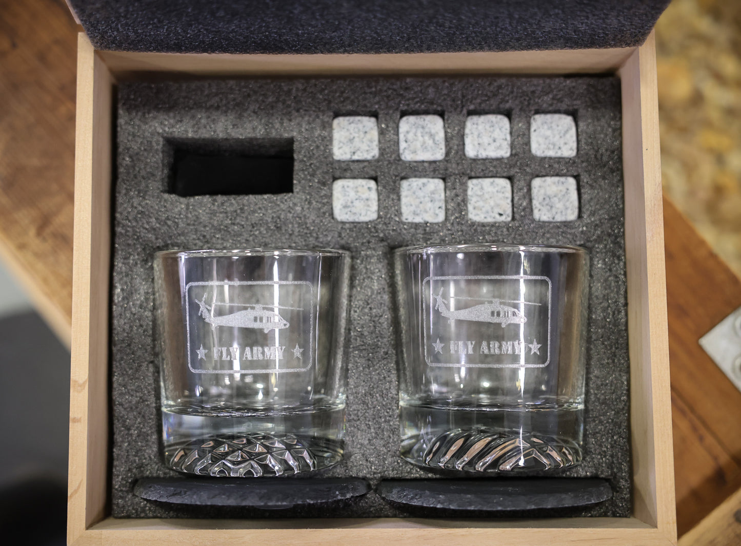 
                  
                    Box Whiskey Set
                  
                