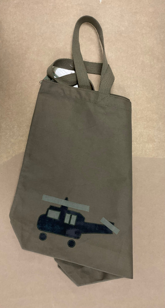 
                  
                    Canvas bag with 3 aircraft
                  
                